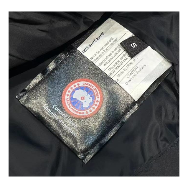 Canada Goose Hooded Puffer Jacket — #058