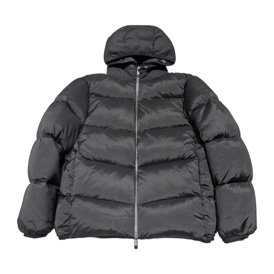 Moncler Forez Hooded Short Down Jacket — #275